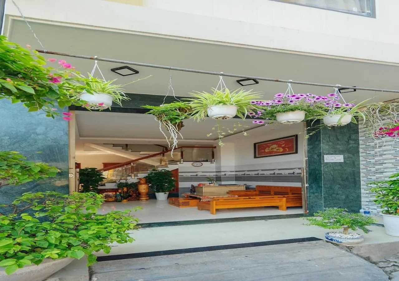 Tram Anh Homestay - Danang Seaside location